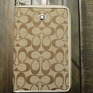 Coach E Reader Tablet Tech Case - Gold